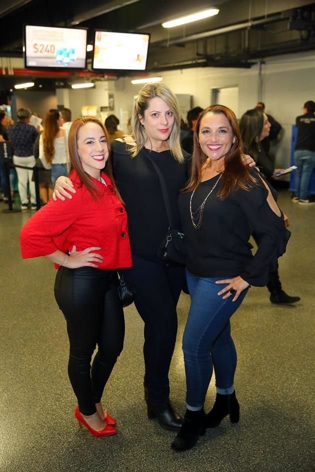Valeria Garza y Denise Varas y Mary Julia Flores