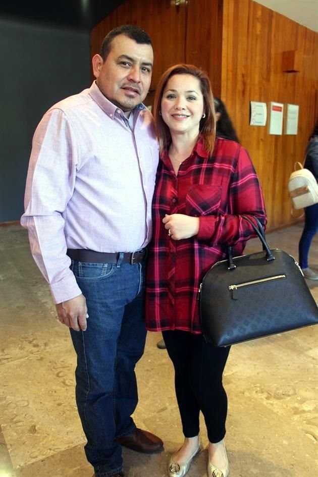 Walter Castro y Karina Montemayor de Castro