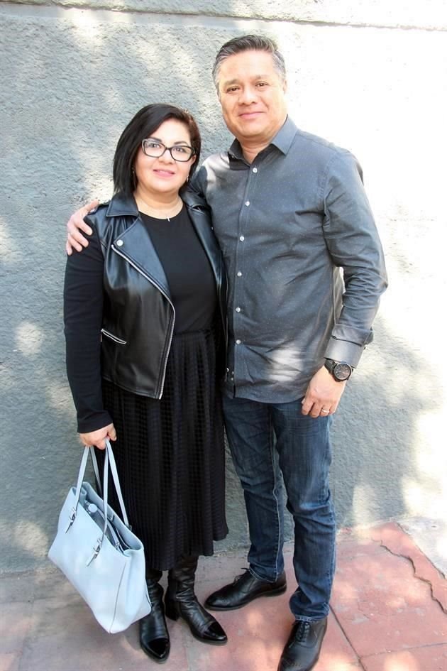 Maribel Herrera de Ordaz e Isaac Ordaz