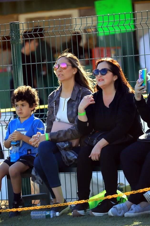 Francisco Vela, Ana Paula Garza de García y Alejandra Guadiana de Arias