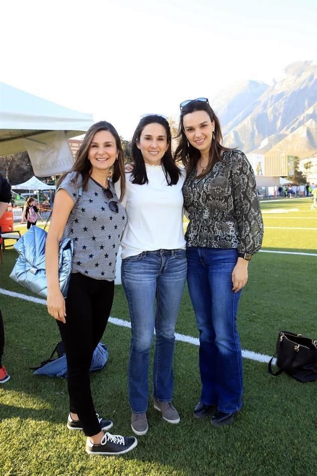 Ana Montalvo de Chávez, Mónica Montalvo de Elizondo y Marcela Montalvo de Garza