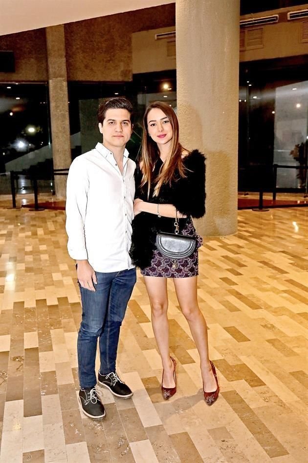 Rodrigo Quintanilla y Paola Suárez