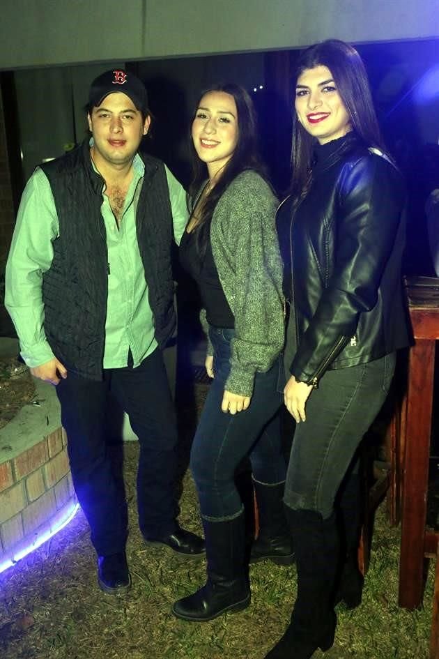 Rodrigo Iglesias, Lilian Camacho y Marijose Morales
