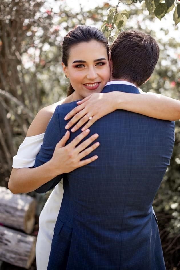 Roberta Treviño Cantú y Adrián Virgilio Garza Guajardo
