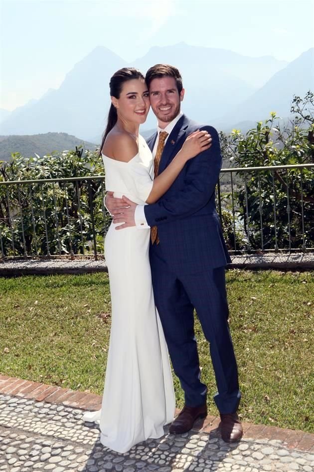 Roberta Treviño Cantú y Adrián Virgilio Garza Guajardo