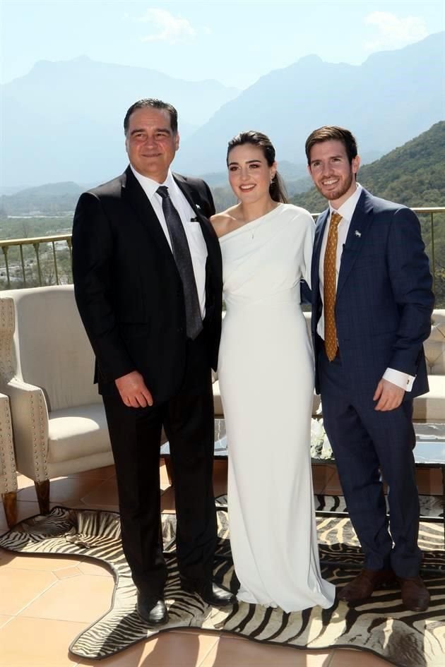 Virgilio Garza Treviño, Roberta Treviño Cantú y Adrián Virgilio Garza Guajardo