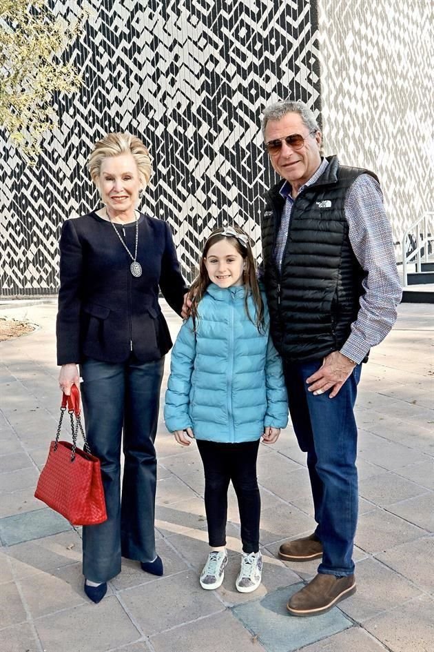 Betty de Schwarz, Sophie Schwarz y Miguel Schwarz