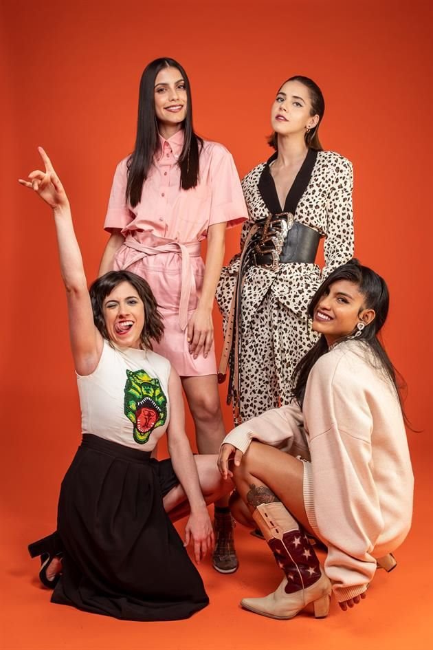 Bárbara López, Tessa Ía, Lucía Uribe y Coty Camacho protagonizan la serie.