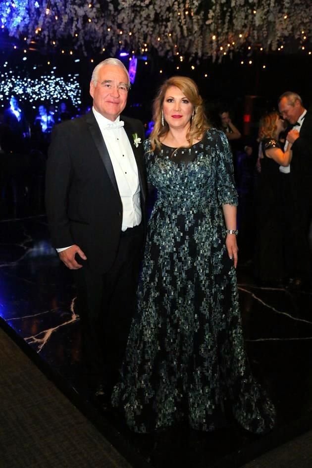 Celso González Frías e Isabel Cantú de González