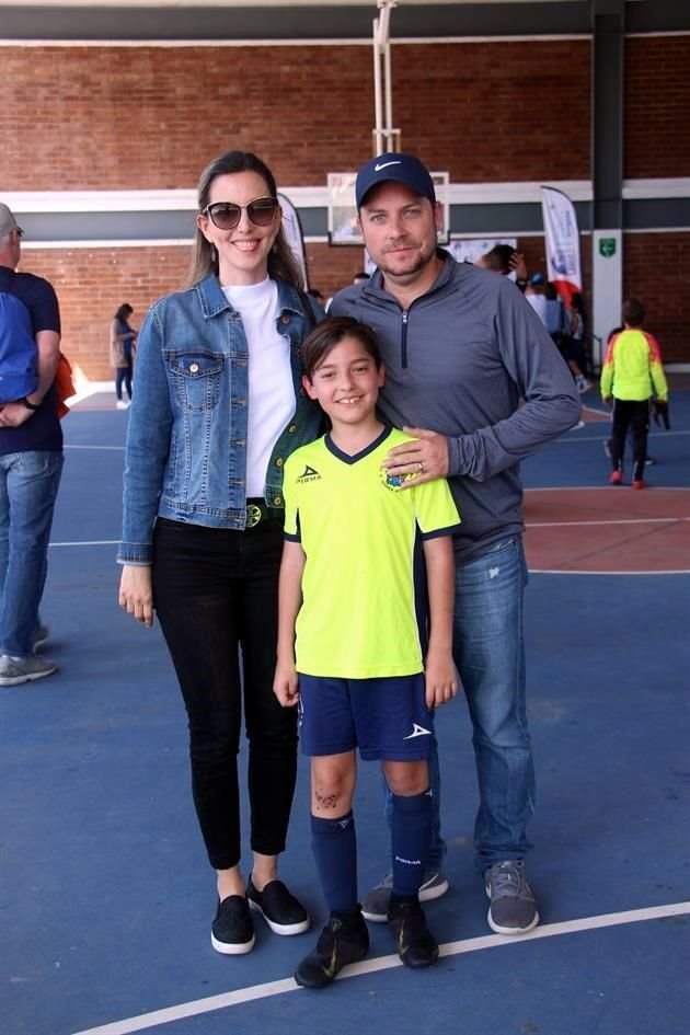 Adriana Torres de minjares, Carlos Minjares Torres y Carlos Minjares