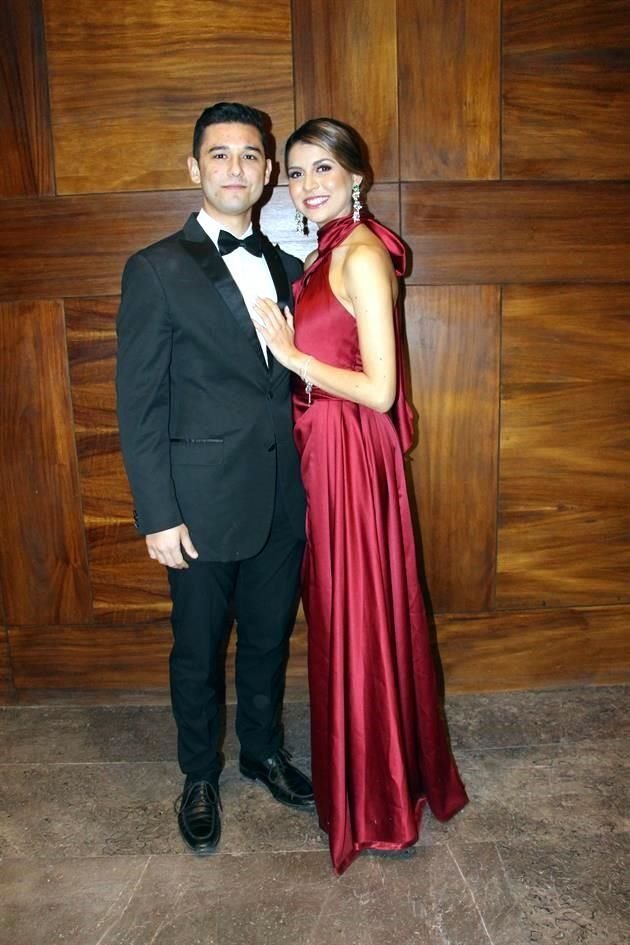 Alejandro Aragón y Melissa Álvarez