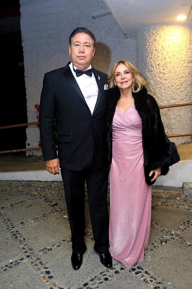 Juan José Fernández y Sandra de Fernández