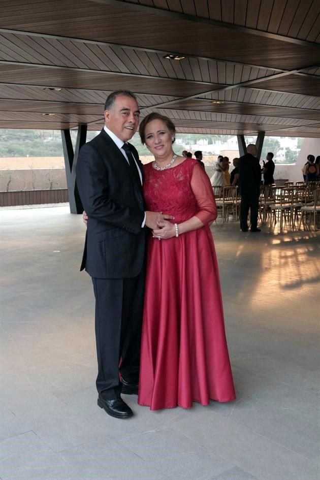 Alberto Navejar y Celia Tijerina de Navejar