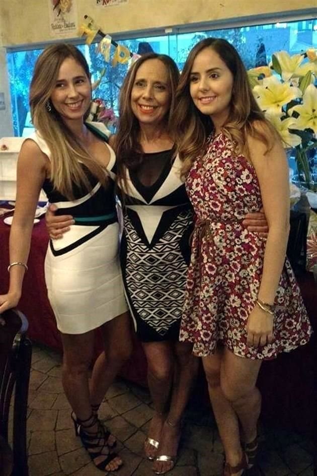 Isabel Quintanilla, Ana Isabel Alcalá de Quintanilla, Mónica Quintanilla