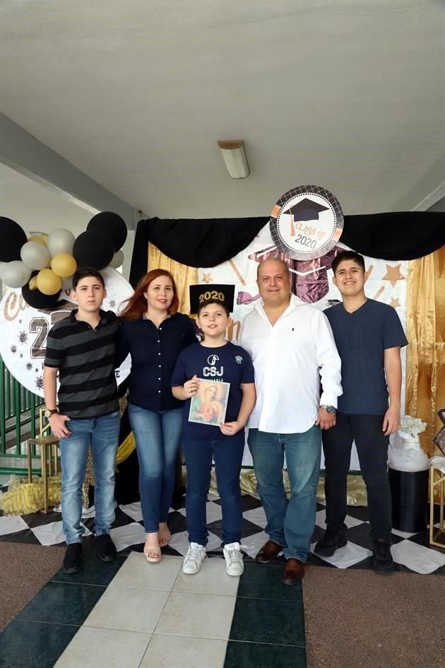 Abraham Cárdenas Garza, Mónica Garza de Cárdenas, Reynaldo Cárdenas Garza, Arturo Cárdenas y César Cárdenas Garza