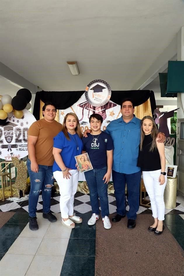 Luis Antonio Cortés Maltos, Laura Maltos de Cortés, Marcelo Cortés Maltos, Antonio Cortés y Ana Laura Cortés Maltos