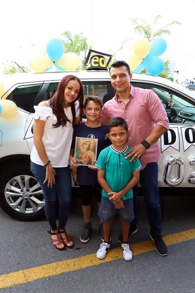 Paloma Del Bosque de Sifuentes, Leonardo Sifuentes Valdés, Leonardo Sifuentes  del Bosque y Christian Sifuentes del Bosque