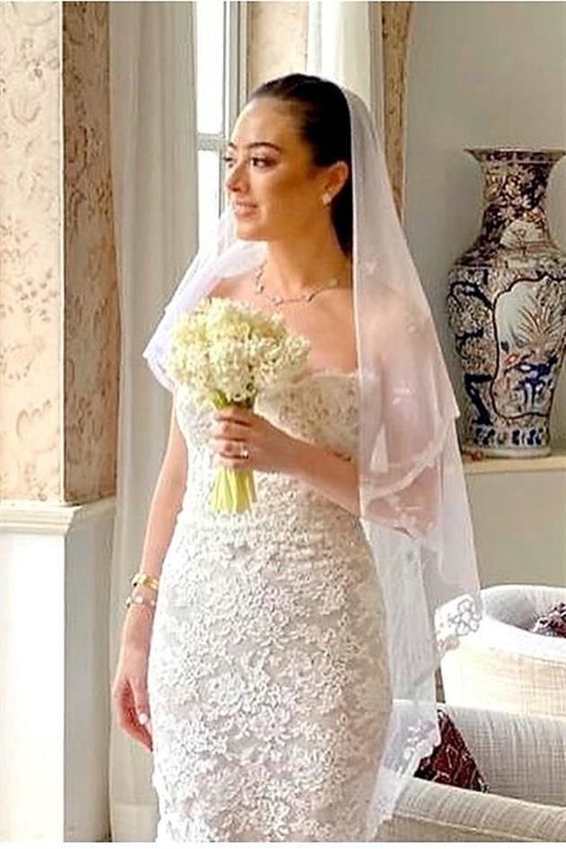 Karen Alejandra Almaguer Flores