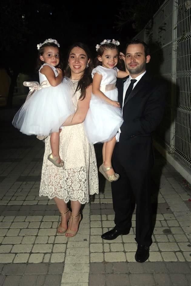 Eugenia Villarreal Villarreal, Gabriela Villarreal de Villarreal, Regina Villarreal Villarreal y Alejandro Villarreal
