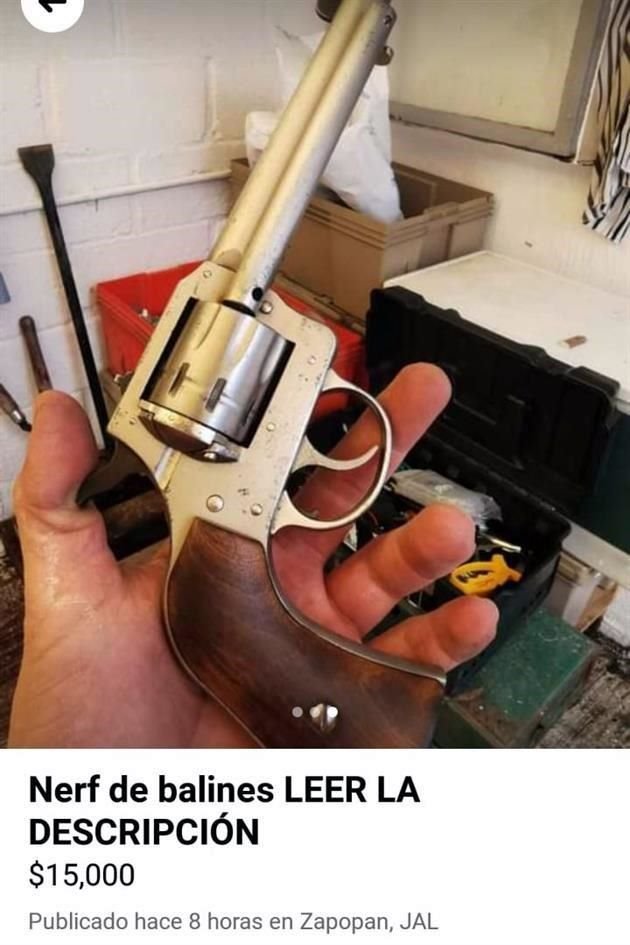 Las armas se ofrecen libremente en Marketplace, haciéndolas pasar por juguetes.