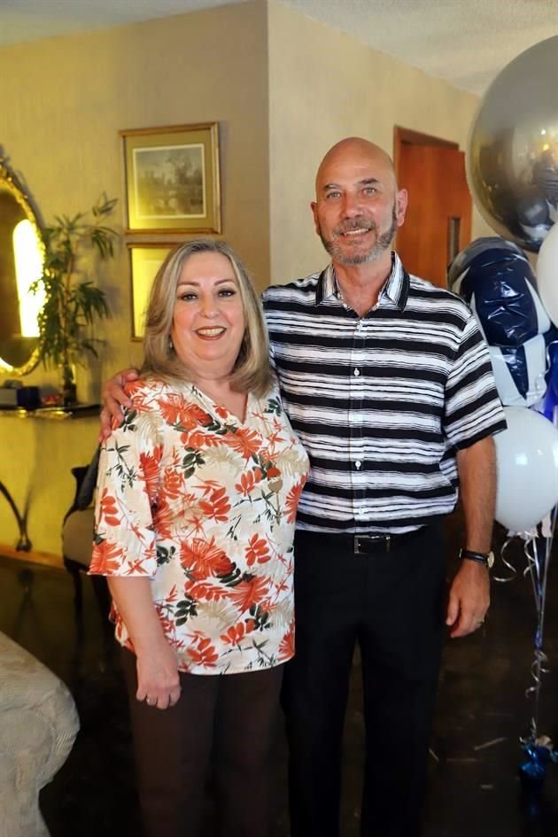 Rosa Nelly Martínez y Héctor Frías