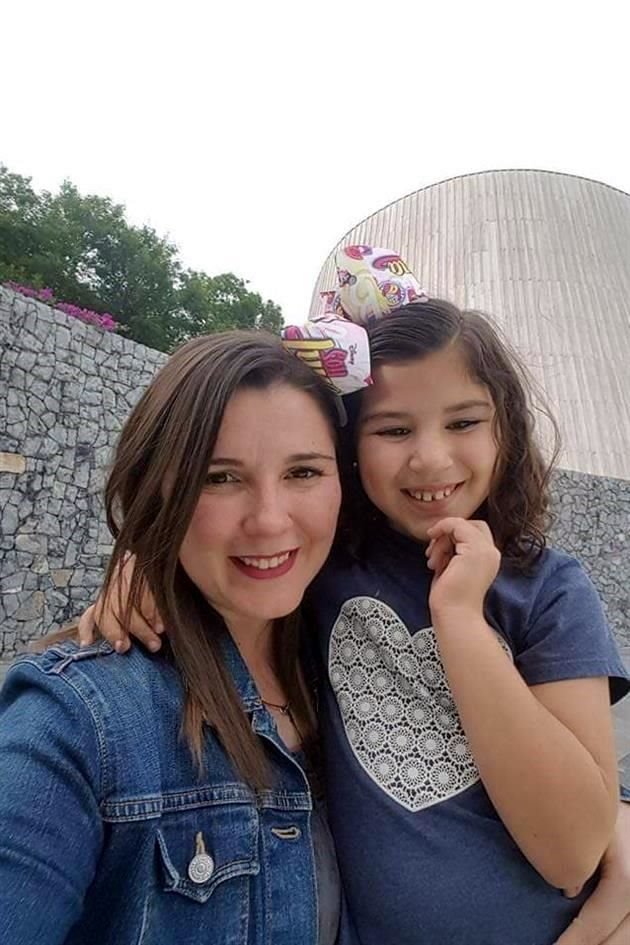 2017 Tadhia Reyna de Guel y Tadhia Sofía Guel
