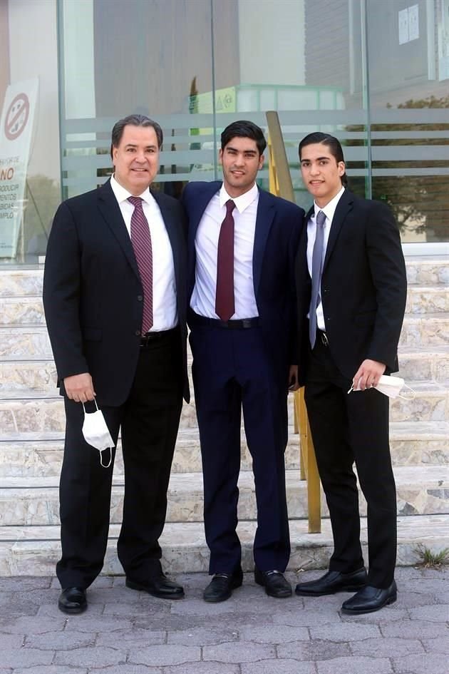 Fortunato, Daniel y David Guzmán