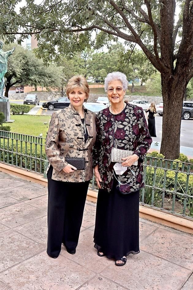 Maru Garza Barba y Rosalba Barba
