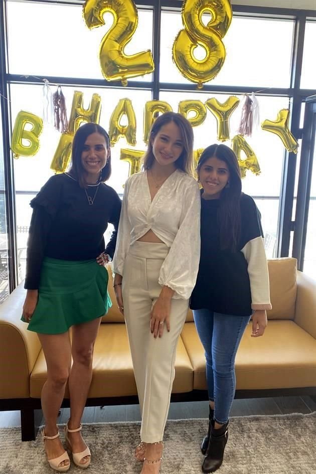 Brenda Martinez, la festejada y Ale Montemayor