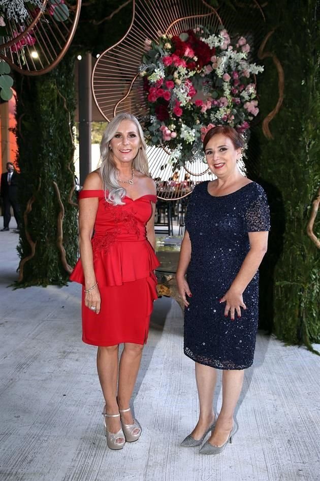 Bertha Ayala de Treviño y Fausta María Vázquez