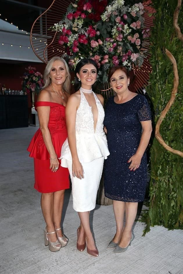 Bertha Ayala de Treviño, Daniela Grijalva y Fausta María Vázquez