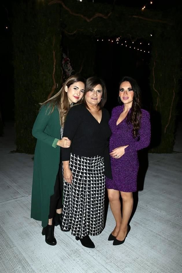 Paulina Treviño, Gabriela de Treviño y Laura Grijalva