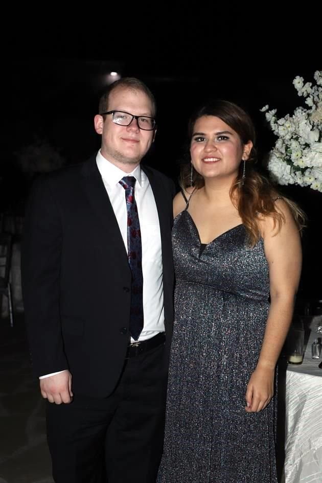 Jesús Mario Pedroza y Salma González