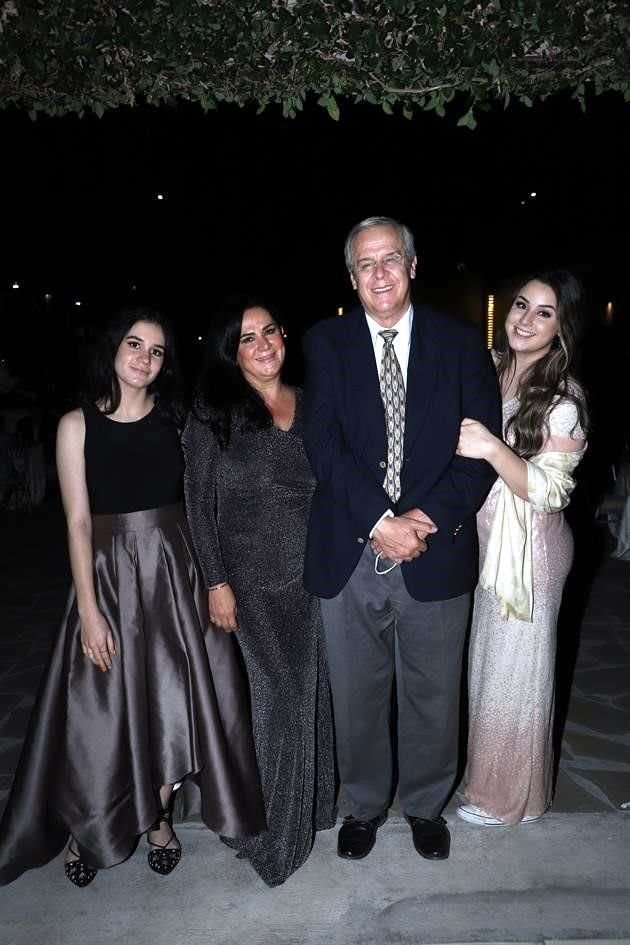 Ana Gabriela Bracho Molina, Dalinda Molina de Bracho, Alberto Bracho y Dalinda Bracho Molina