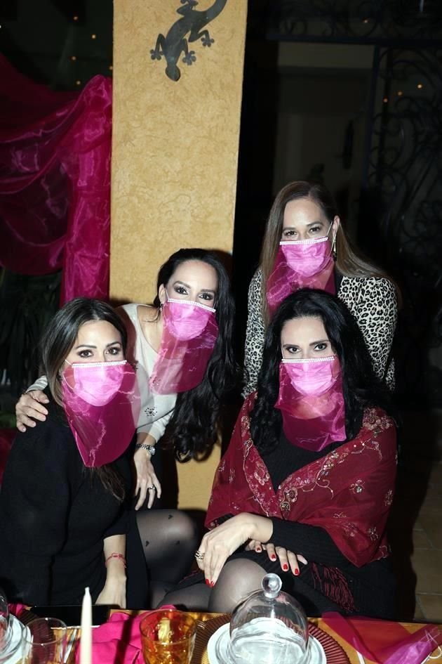 Glenda Silva, Argelia Silva, Adriana Guerra y Rocío Garza Padilla