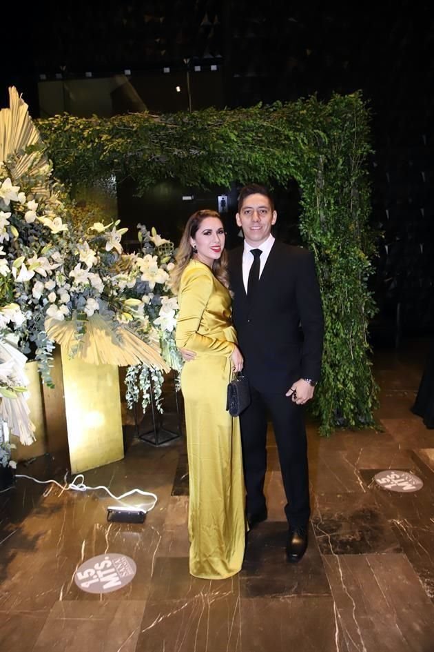 Gabriela Hernández y Érick Salas