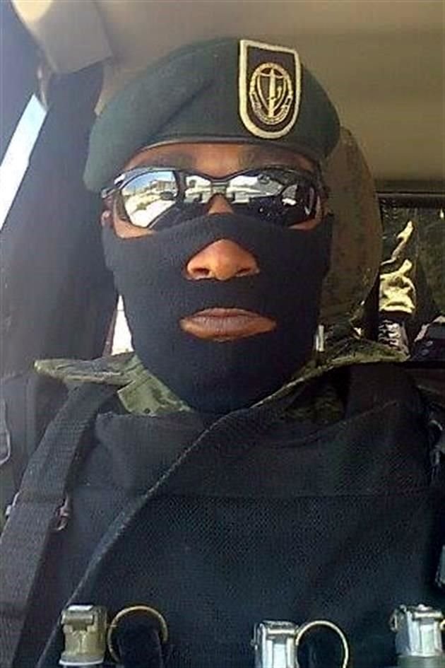 El Secretario de Seguridad Pública y Vialidad, el militar retirado Francisco Leónides Cruz, también fue Sargento de Fuerzas Especiales.