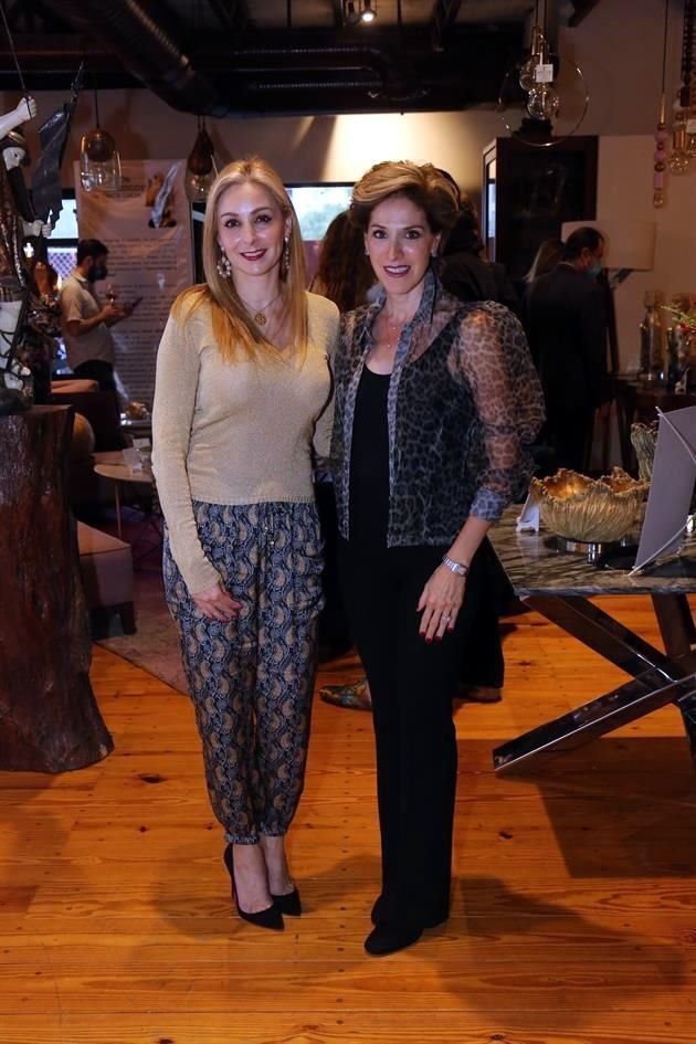 Mónica Reyna y Alejandra Maiz de Lozano