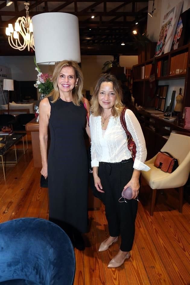 Florencia Benavides de Laborín y Cristina Cortés
