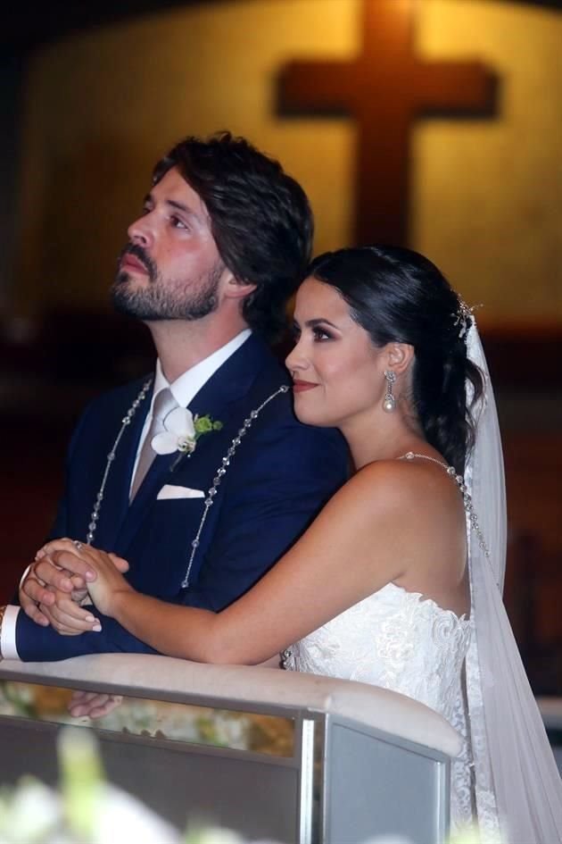 Juan Félix Cárdenas Segovia y Daniela Segura Vela