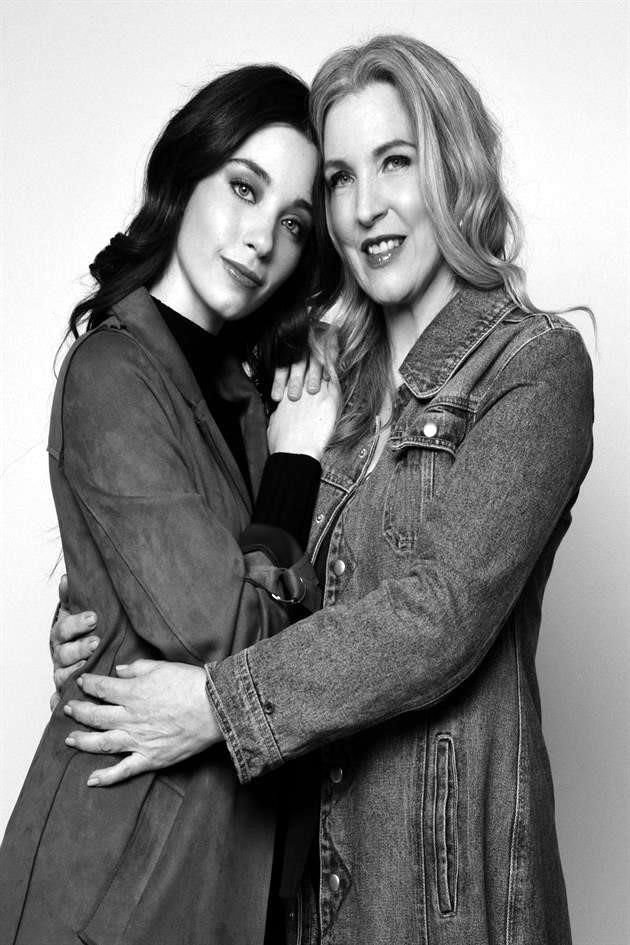 Greta Elizondo y Gabriela de Elizondo