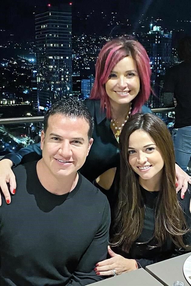 Con Ricardo Marcos Padilla y Daniela Plancarte de Marcos
