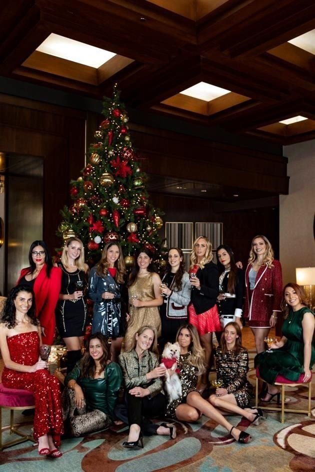 Alejandra Serrano, Fabiola Ortiz, Mariana González, Lorena Karam, Zaira Zepeda, Cynthia Kaplan con 'Suzuki' y Karla Huerta, Majo Aspe, Natalia Maillard, Arantxa Otegui y Ceci Valdés