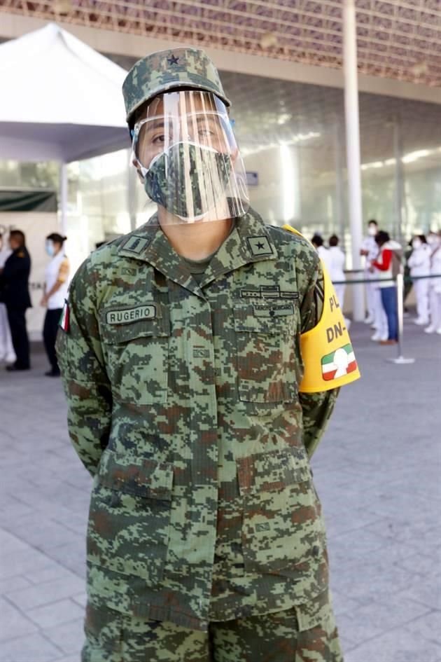 La mayor médico con 18 años de servicio labora en el área Covid del Hospital Central Militar.