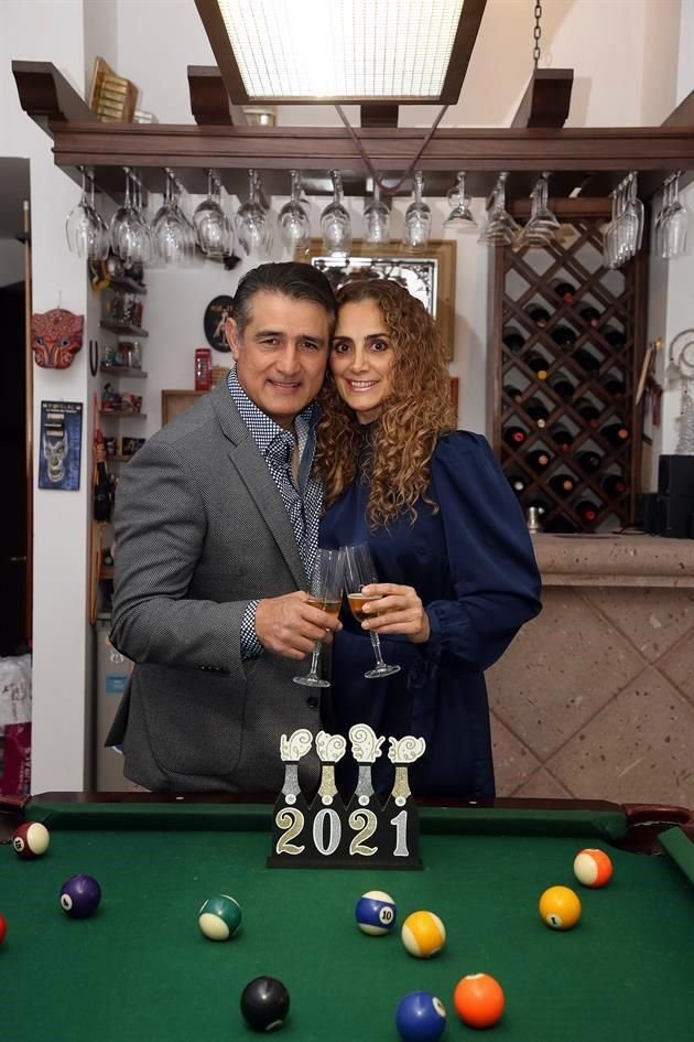 Marcelo Martínez Villarreal y Martha Góngora de Martínez