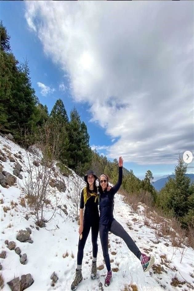 Mariela Leal y Nancy Guerra, en Arteaga, Coahuila