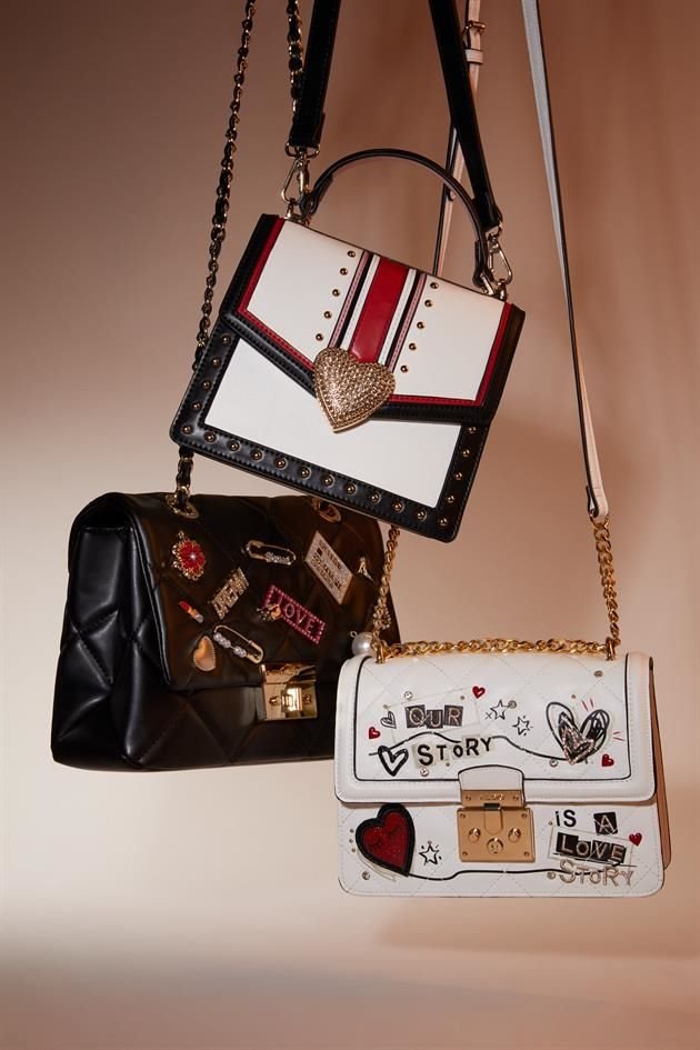Escoge uno de estos tres bolsos para lucir muy sexy y actual.