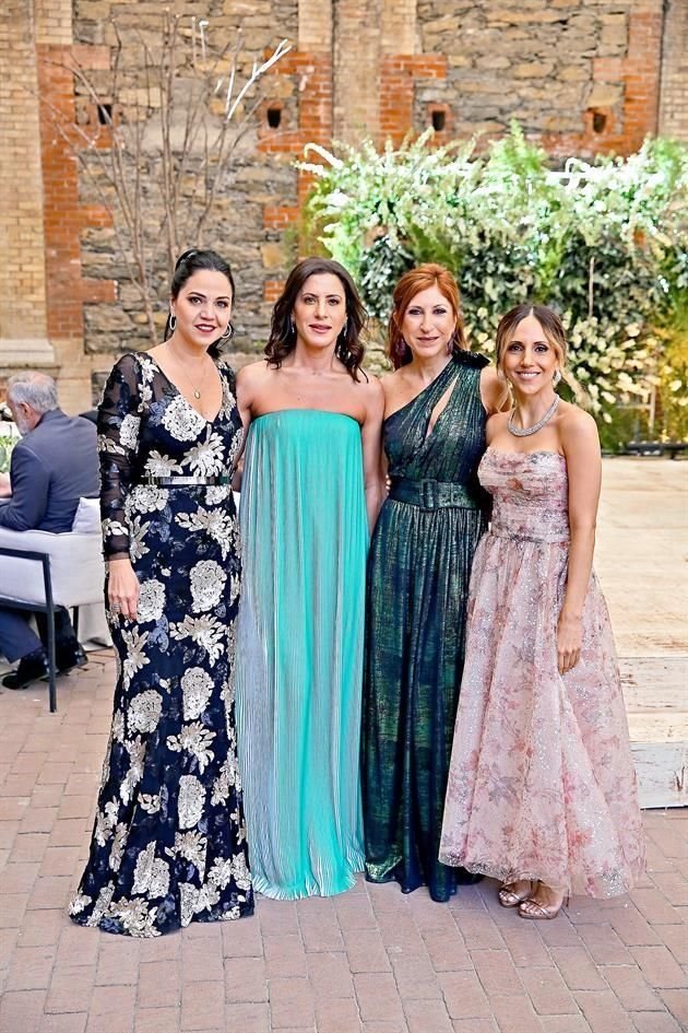 Mónica Jiménez, Madelon Taffich,  Alejandra de Acosta y Dany Muñoz de Santos