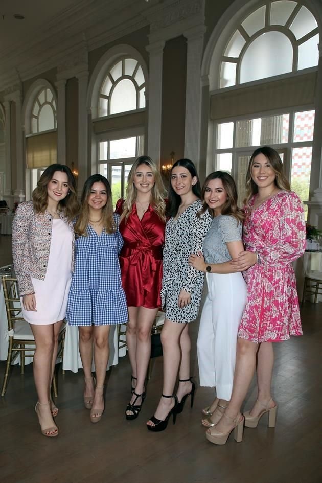Myrna Méndez, Lorena Alanís, Pamela Villarreal, Andrea Clark, Andrea Valle  y Luisa González