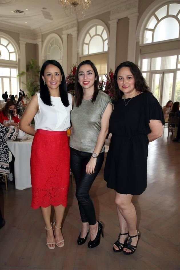 Vero Luna, Beatriz Elizondo y Danae Salas